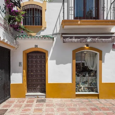 Encantadora Casa En El Casco Antiguo De *